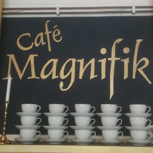 Cafe Magnifik