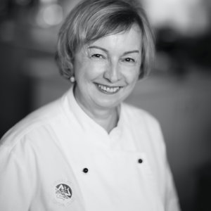 Let food be thy medicine Podcast by Retired International Sicilian chef & Author Carmela D'Amore 